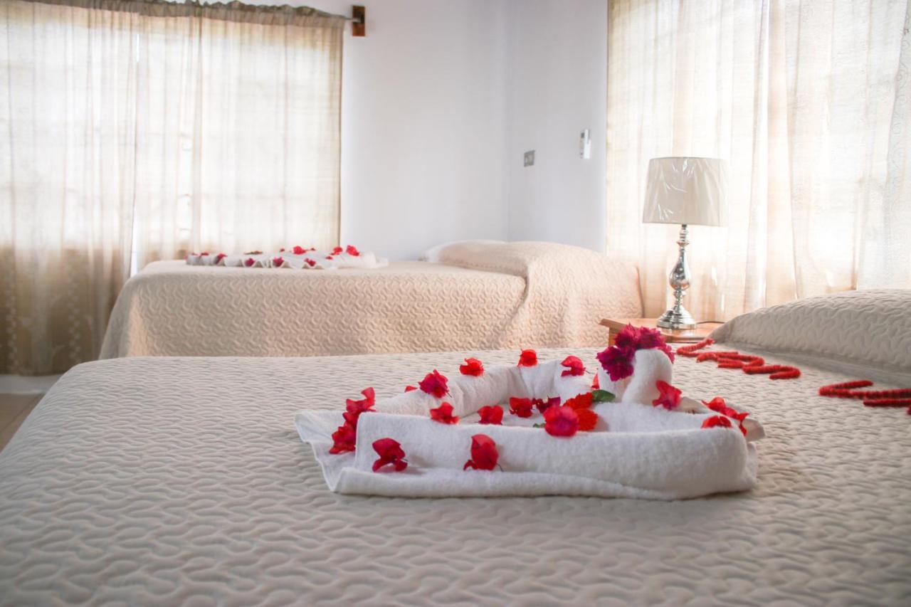 Van Villa Guesthouse Negril Eksteriør bilde